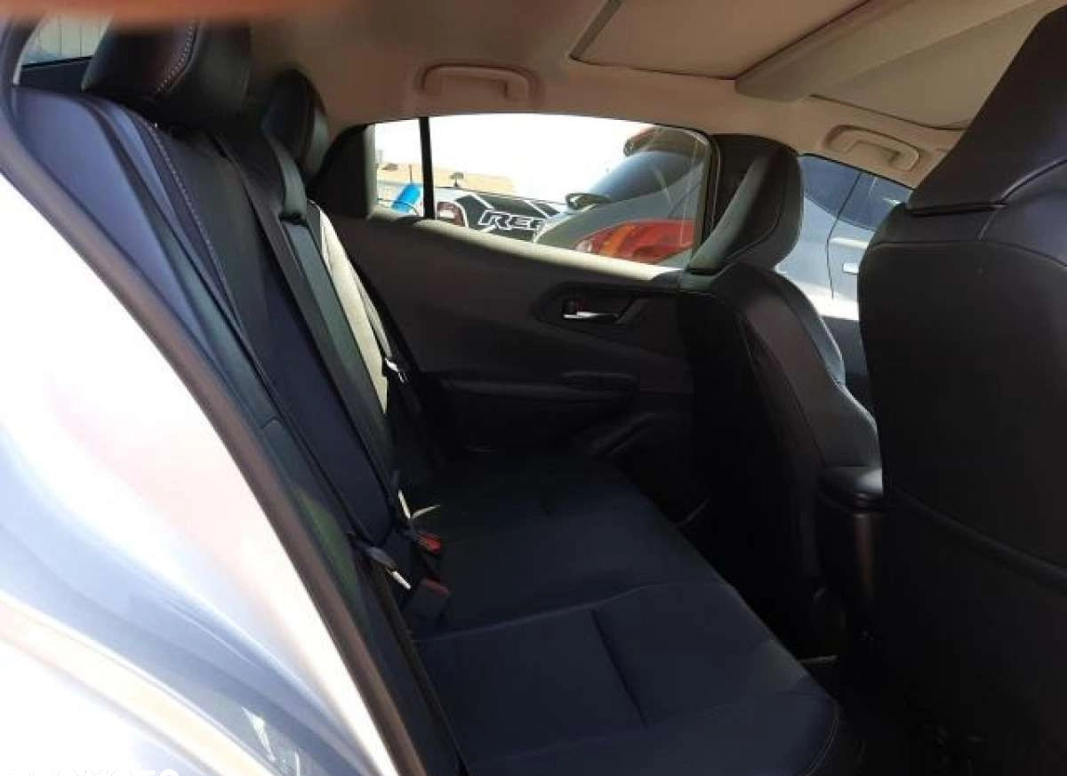 Toyota Prius cena 112000 przebieg: 11659, rok produkcji 2023 z Karlino małe 46